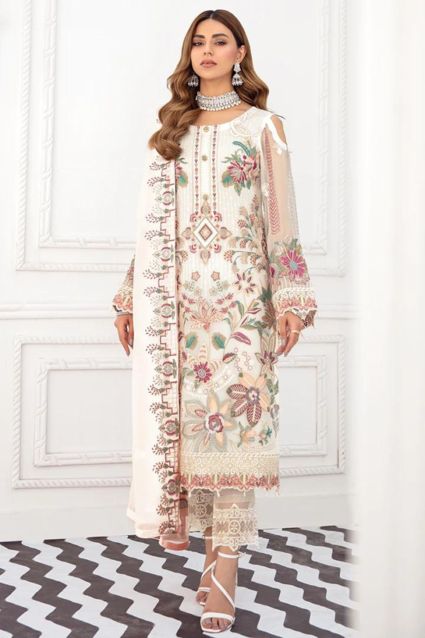 Powder White Round Neck With Heavy Dupatta - Pakistani Suit