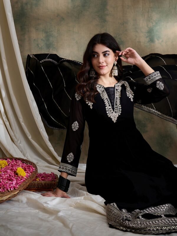 Black Embroidered Anarkali Gown Dress with Dupatta – Faux Georgette