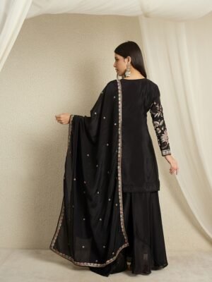 1252-Black-2